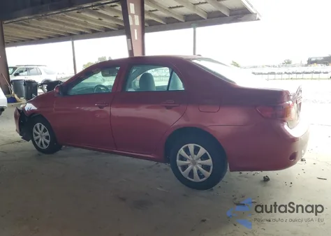2010 Toyota Corolla Base z USA, uszkodzony, nr VIN 2T1BU4EE3AC354109